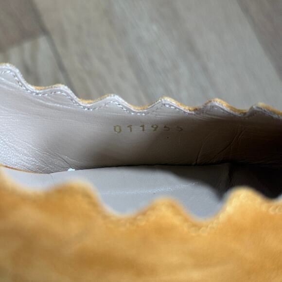 Chloé Lauren Suede Scallop Block Heel Pump 41 Tan - Picture 8 of 12